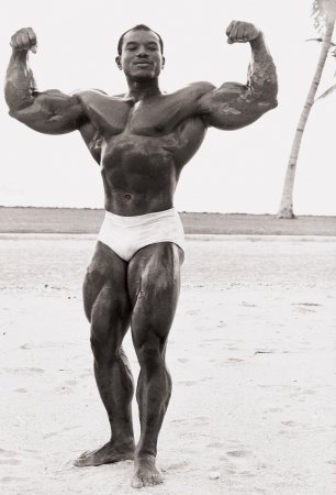 sergio_oliva_best_biceps_01.jpg